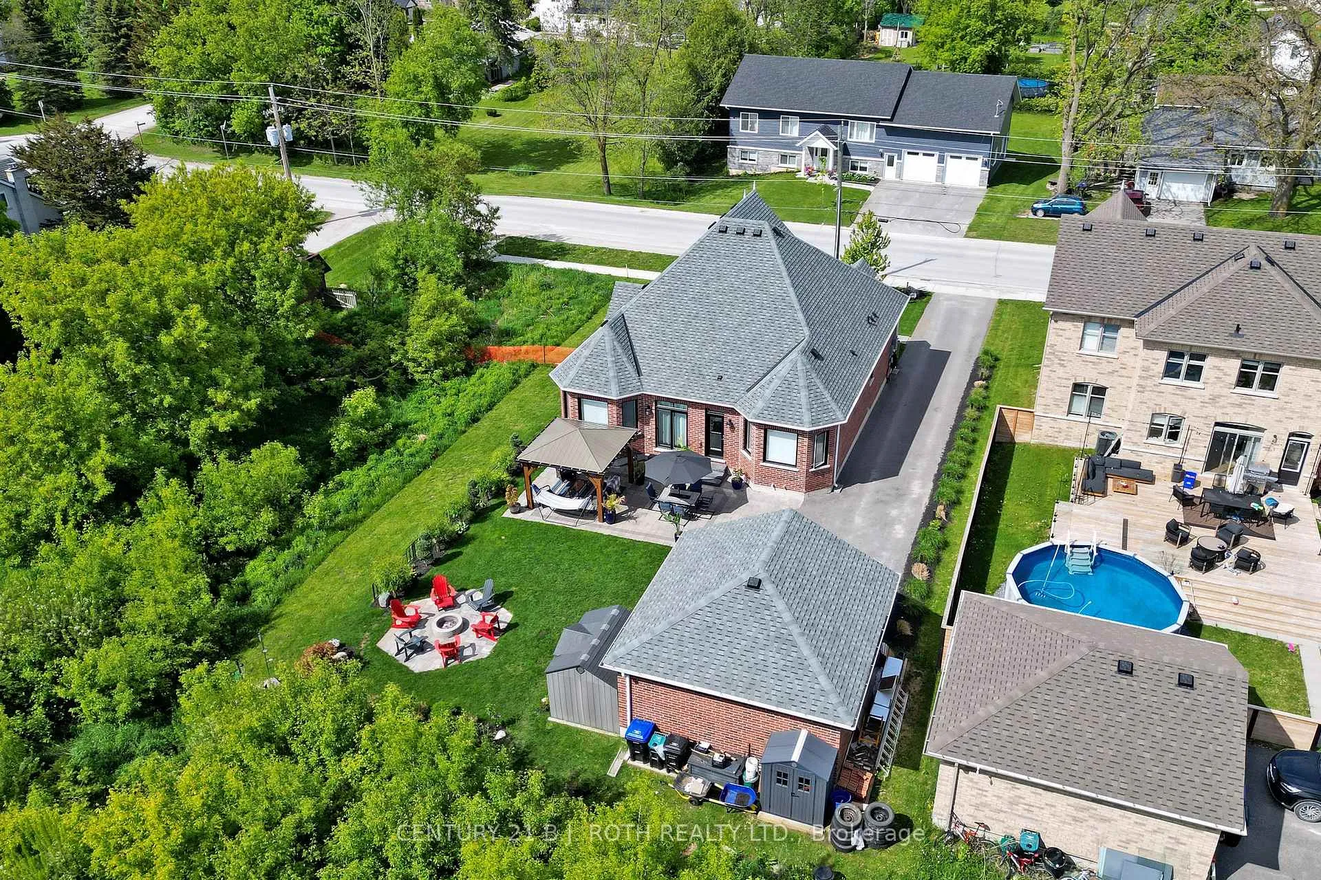 Photo 40 of 157 Mary Street, Clearview, Creemore — HOMEH