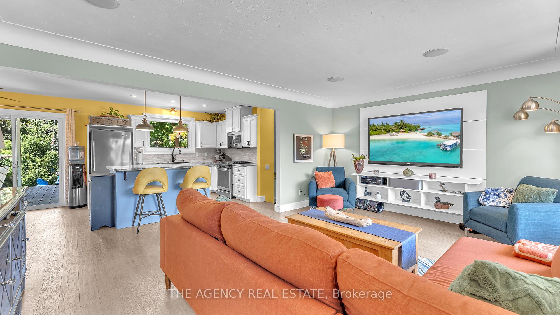 Photo 4 of 4 Applewood Crescent, St. Thomas — HOMEH