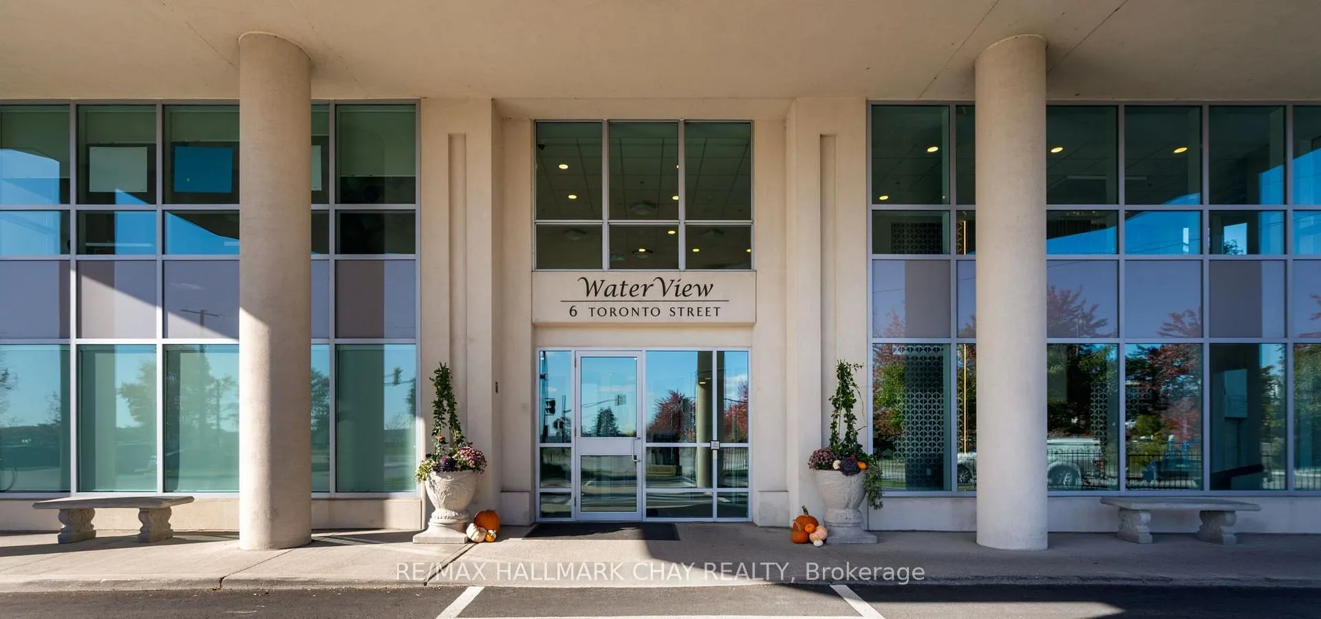 Photo 3 of Unit 1205, 6 Toronto Street, Barrie, City Centre — HOMEH