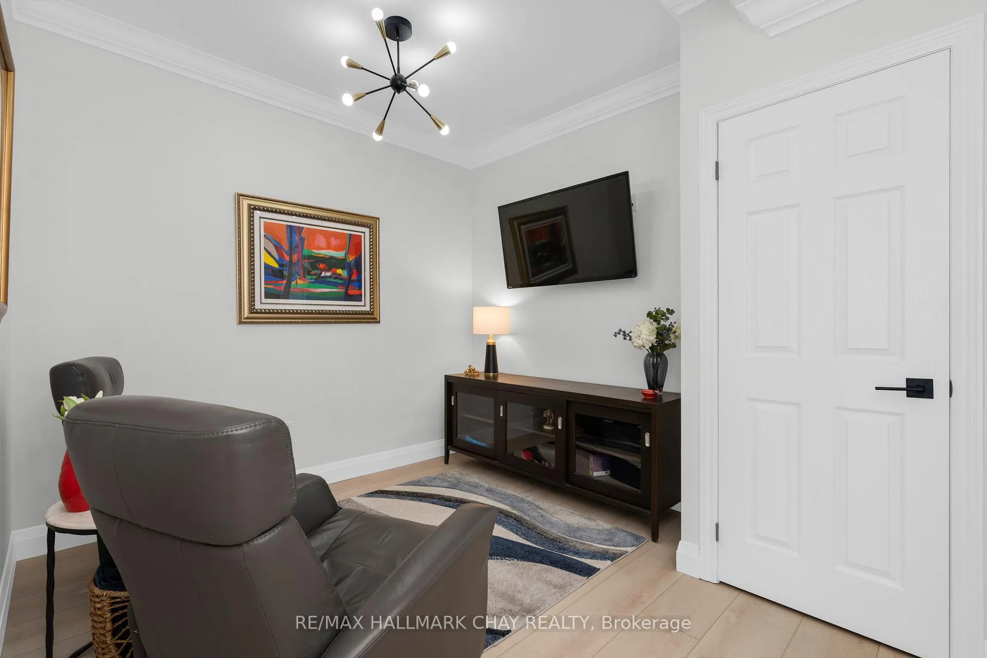 Photo 6 of Unit 1205, 6 Toronto Street, Barrie, City Centre — HOMEH