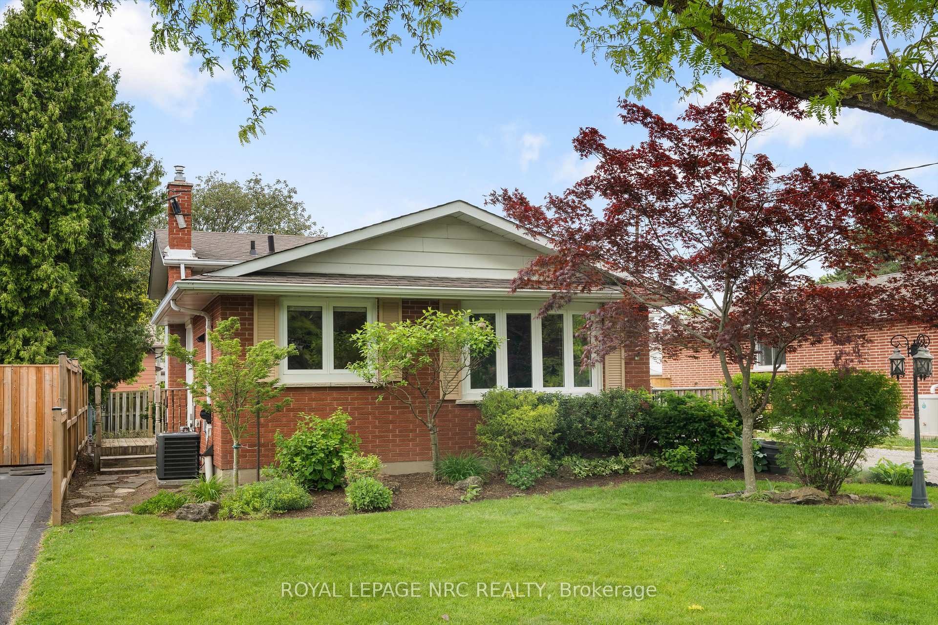Photo 2 of 533 Vine Street, St. Catharines, Vine/Linwell — HOMEH