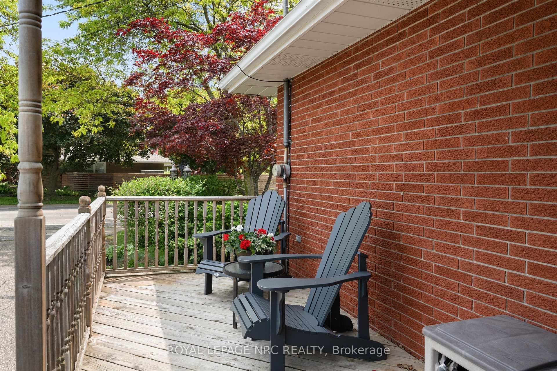 Photo 4 of 533 Vine Street, St. Catharines, Vine/Linwell — HOMEH