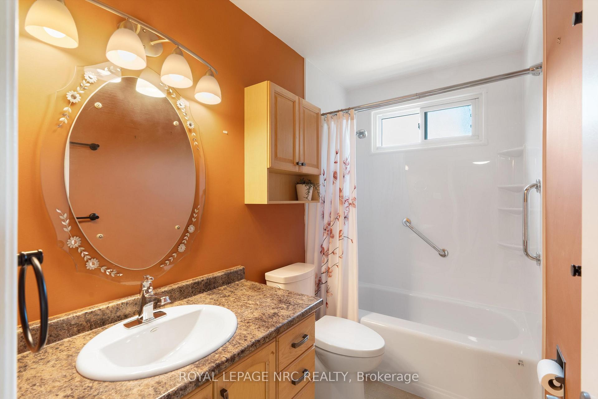 Photo 18 of 533 Vine Street, St. Catharines, Vine/Linwell — HOMEH
