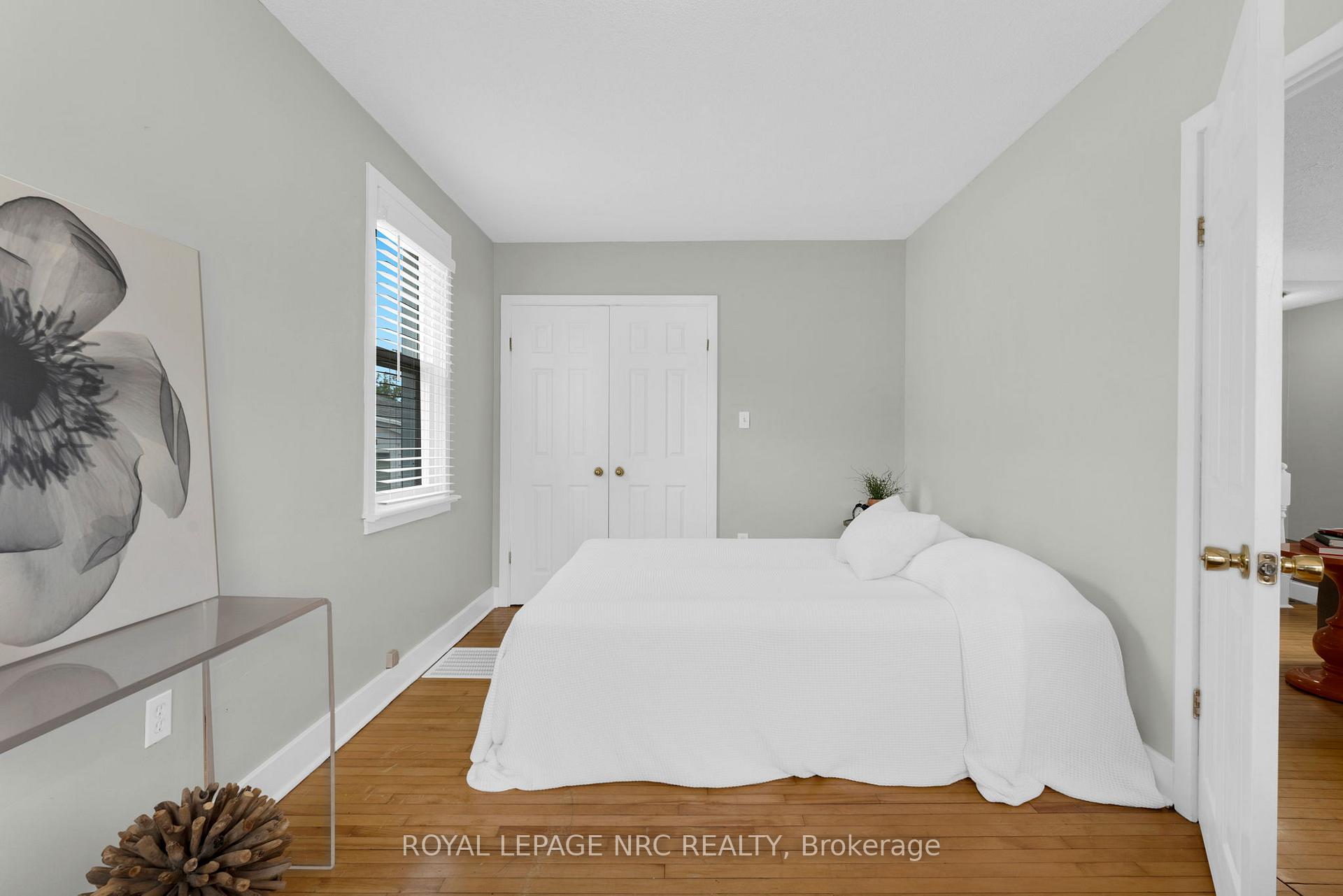 Photo 26 of 44 Pinecrest Avenue, St. Catharines, Burleigh Hill — HOMEH