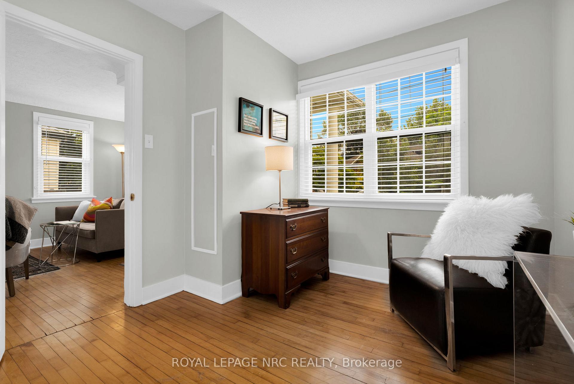 Photo 27 of 44 Pinecrest Avenue, St. Catharines, Burleigh Hill — HOMEH