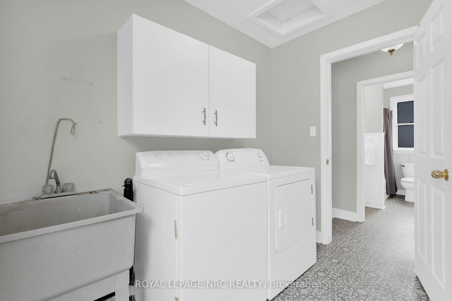 Photo 31 of 44 Pinecrest Avenue, St. Catharines, Burleigh Hill — HOMEH