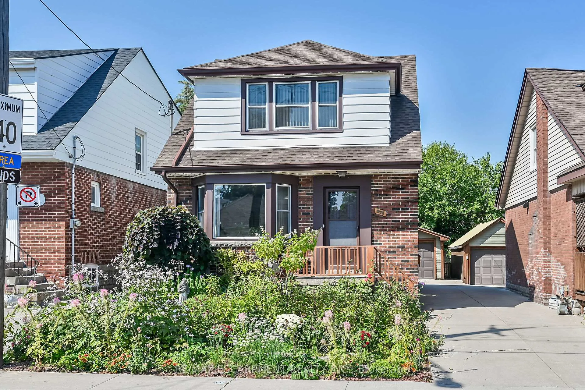 Photo 1 of 274 Ottawa Street S, Hamilton, Delta — HOMEH