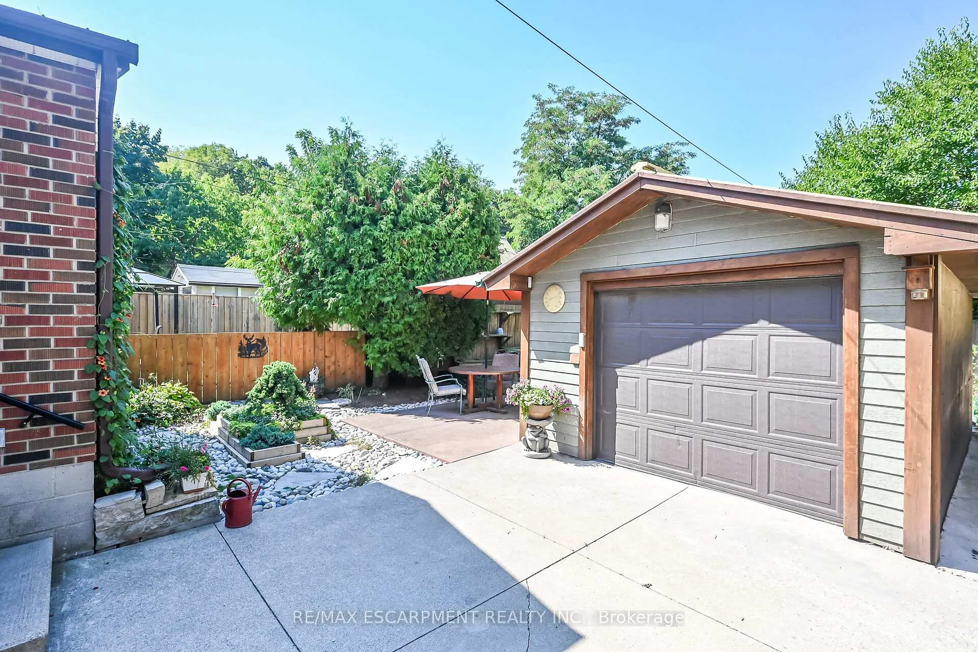 Photo 42 of 274 Ottawa Street S, Hamilton, Delta — HOMEH
