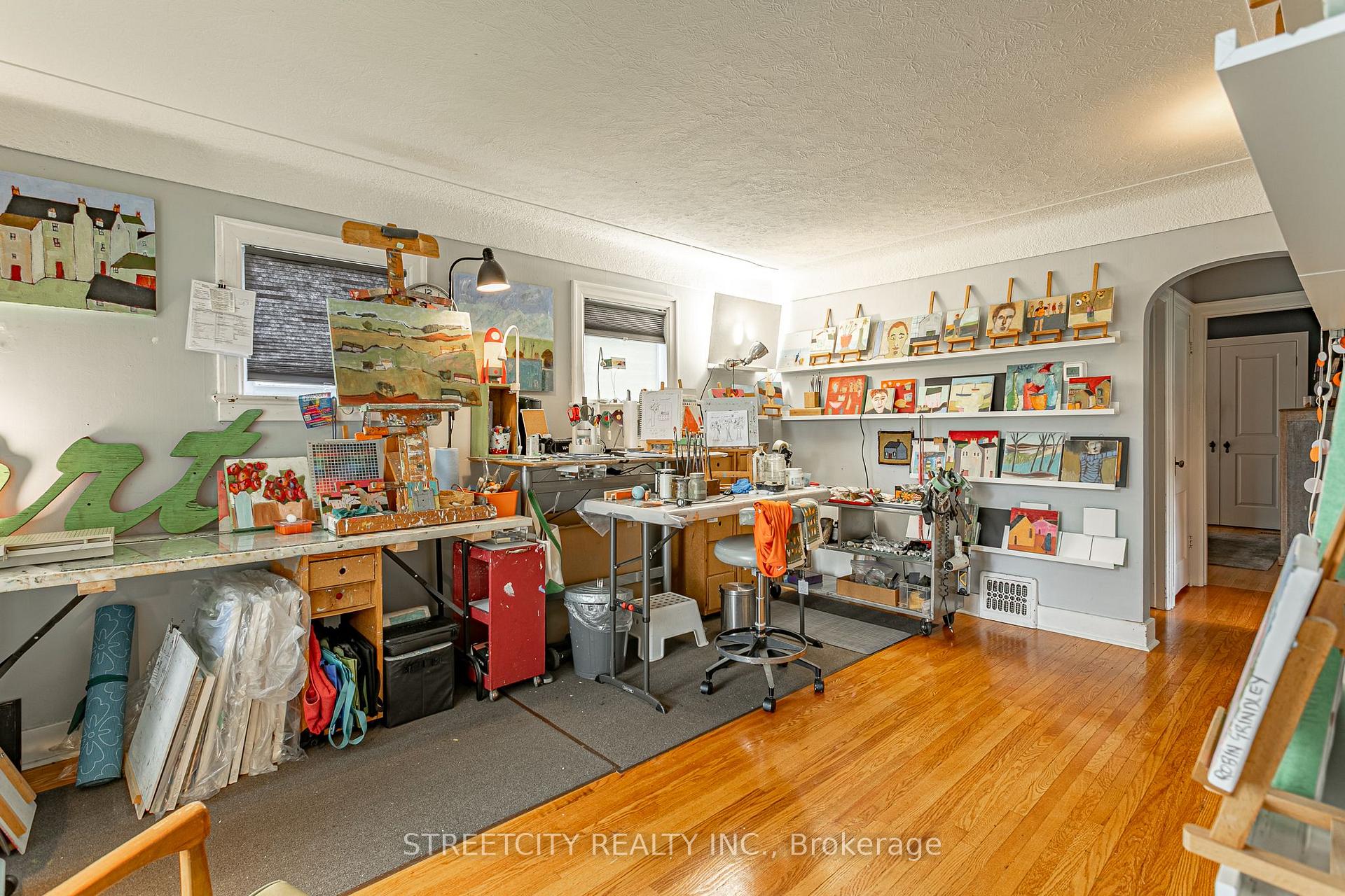 Photo 5 of 137 Erie Street, St. Thomas — HOMEH