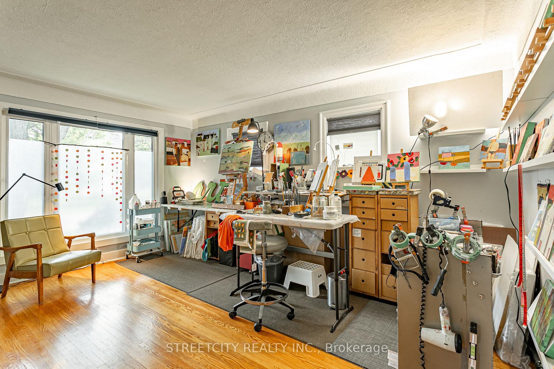 Photo 6 of 137 Erie Street, St. Thomas — HOMEH
