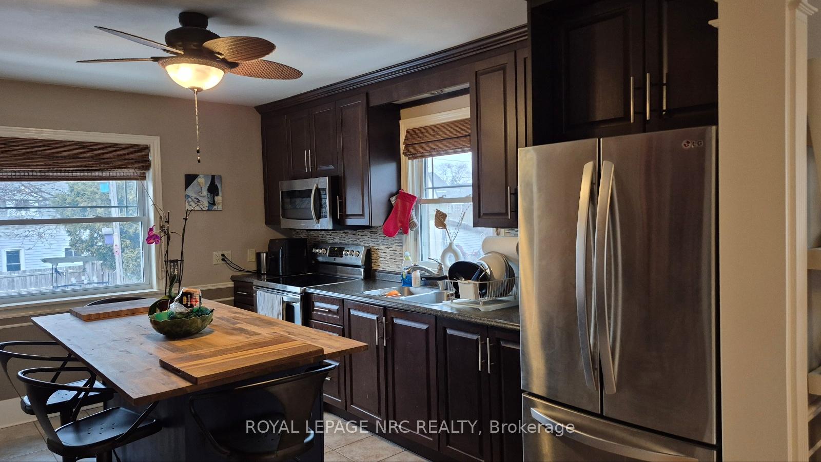 Photo 7 of 38 Pinecrest Avenue, St. Catharines, Burleigh Hill — HOMEH