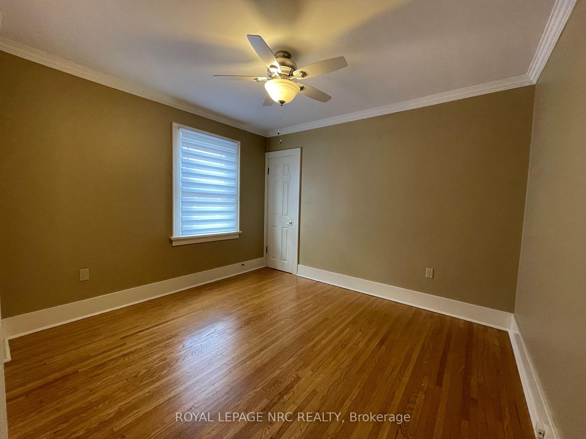 Photo 15 of 38 Pinecrest Avenue, St. Catharines, Burleigh Hill — HOMEH