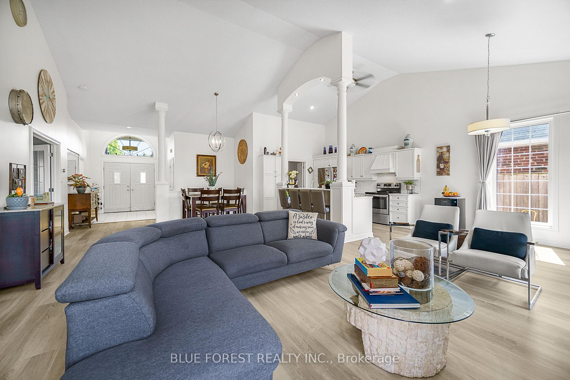 Photo 7 of 57 Augusta Crescent, St. Thomas — HOMEH