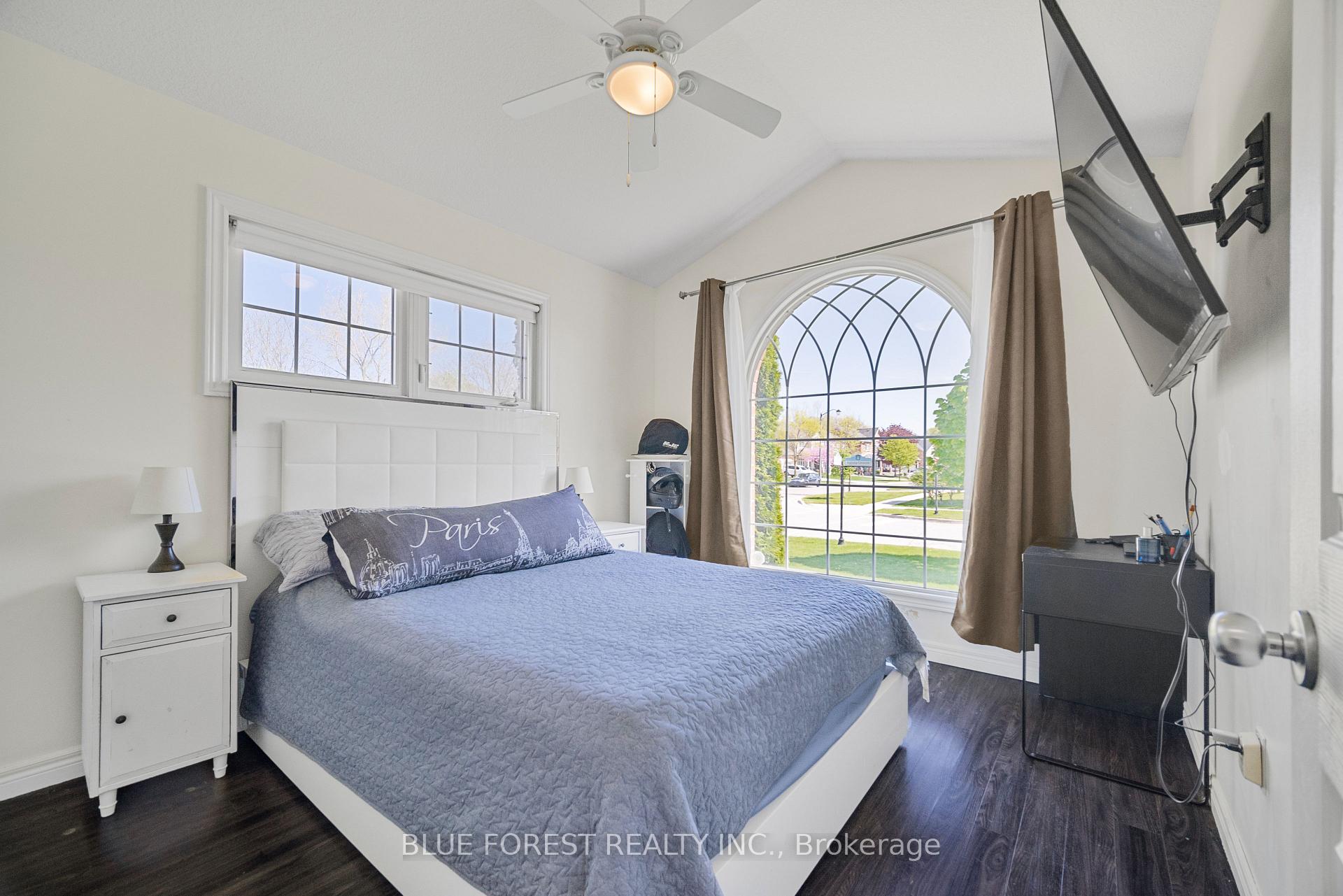 Photo 13 of 57 Augusta Crescent, St. Thomas — HOMEH