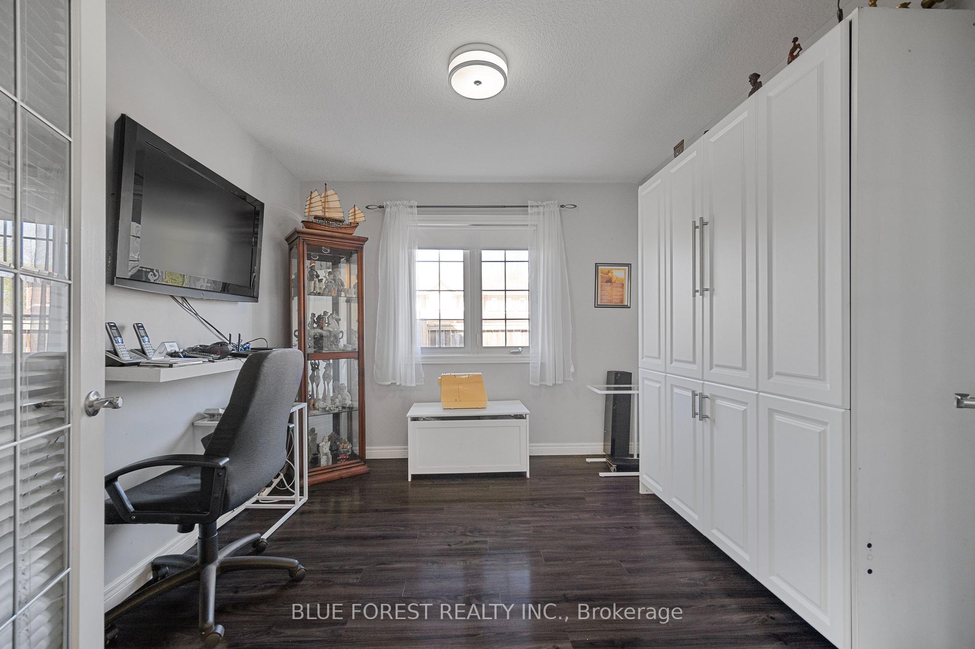 Photo 14 of 57 Augusta Crescent, St. Thomas — HOMEH