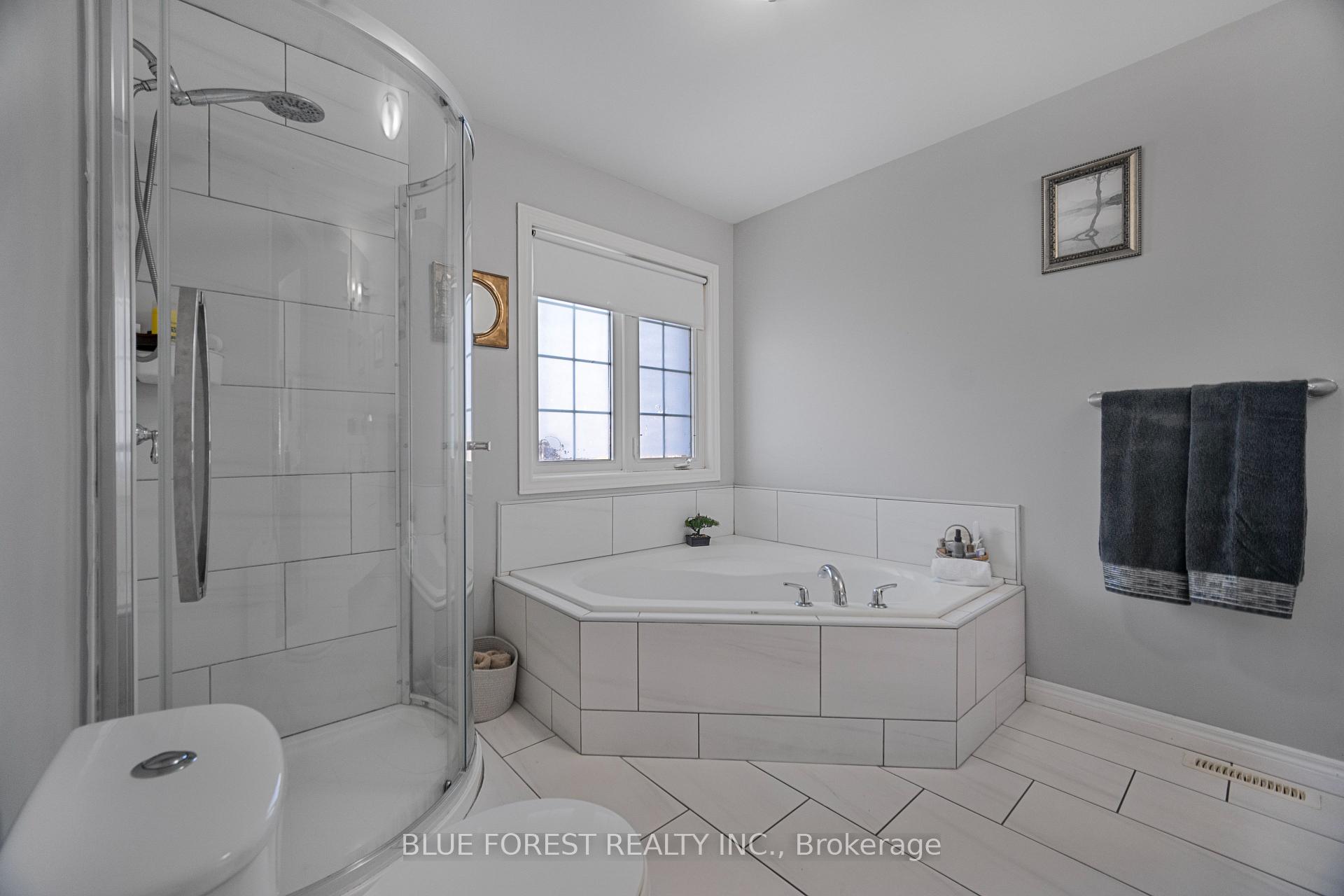 Photo 18 of 57 Augusta Crescent, St. Thomas — HOMEH