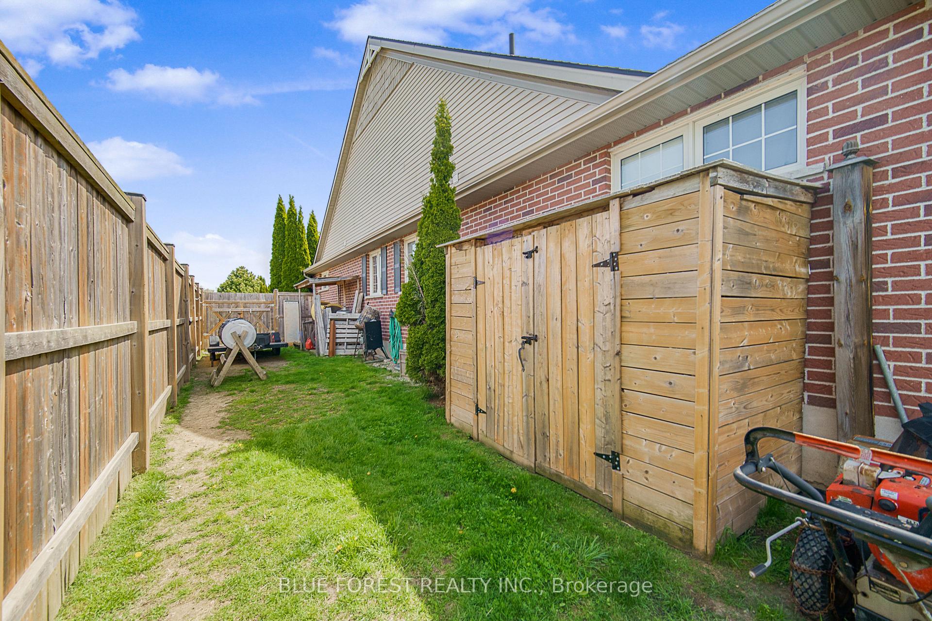 Photo 35 of 57 Augusta Crescent, St. Thomas — HOMEH