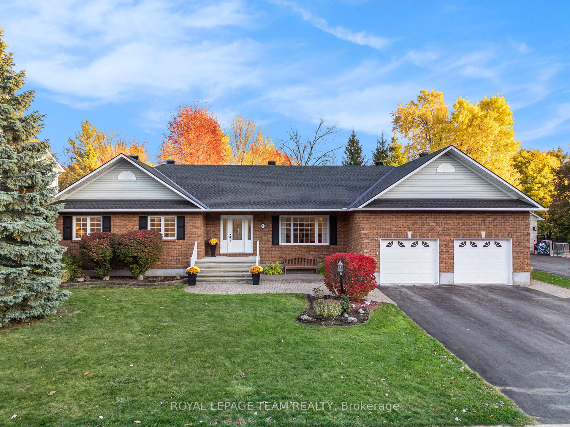 Photo 1 of 23 Cypress Gardens, Ottawa, Stittsville (South) — HOMEH