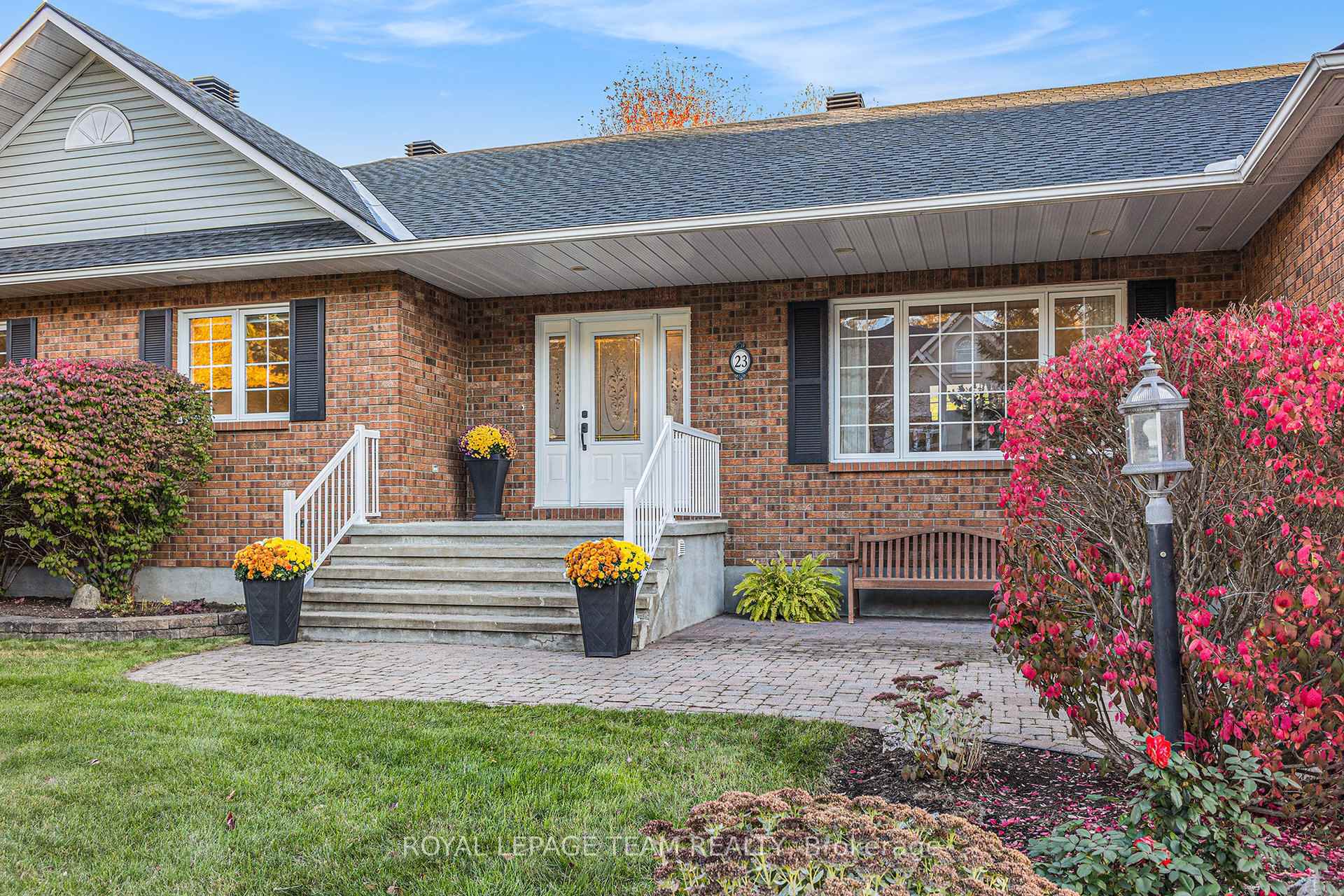 Photo 4 of 23 Cypress Gardens, Ottawa, Stittsville (South) — HOMEH