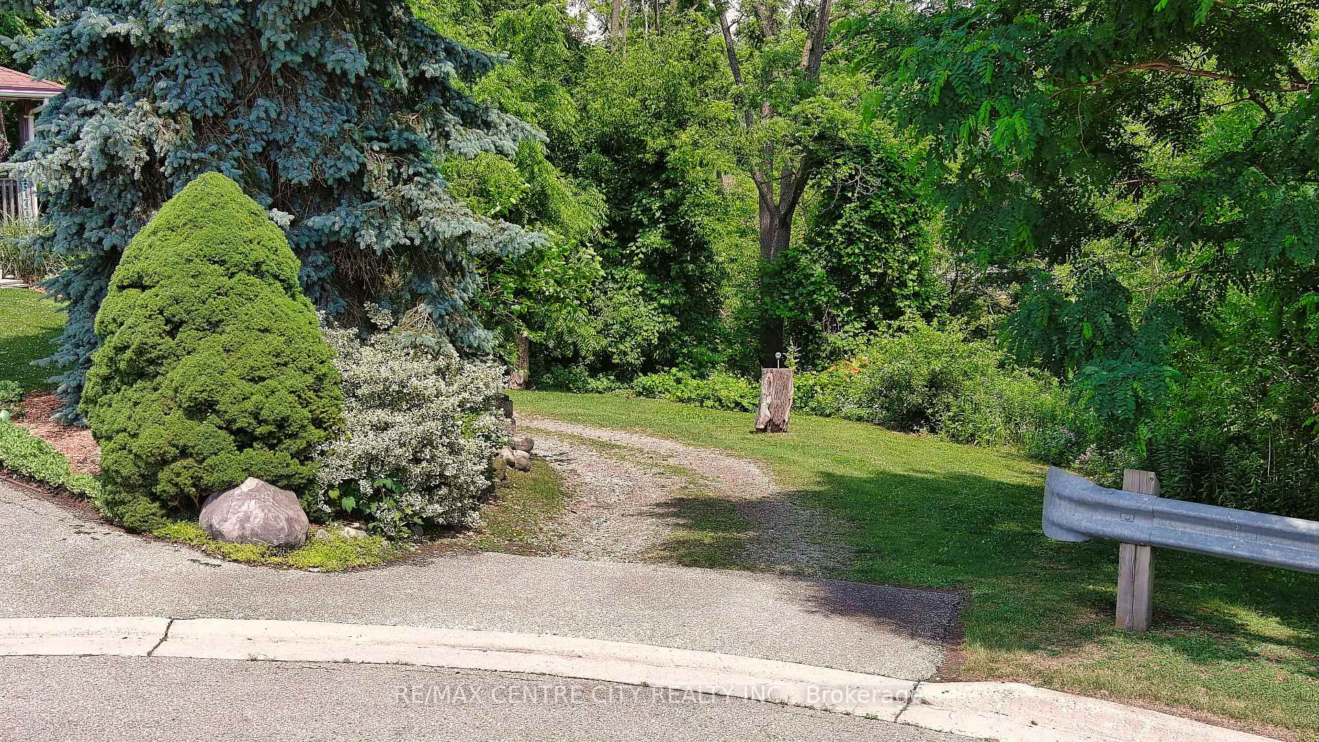 Photo 6 of 150 Inkerman Street, St. Thomas — HOMEH