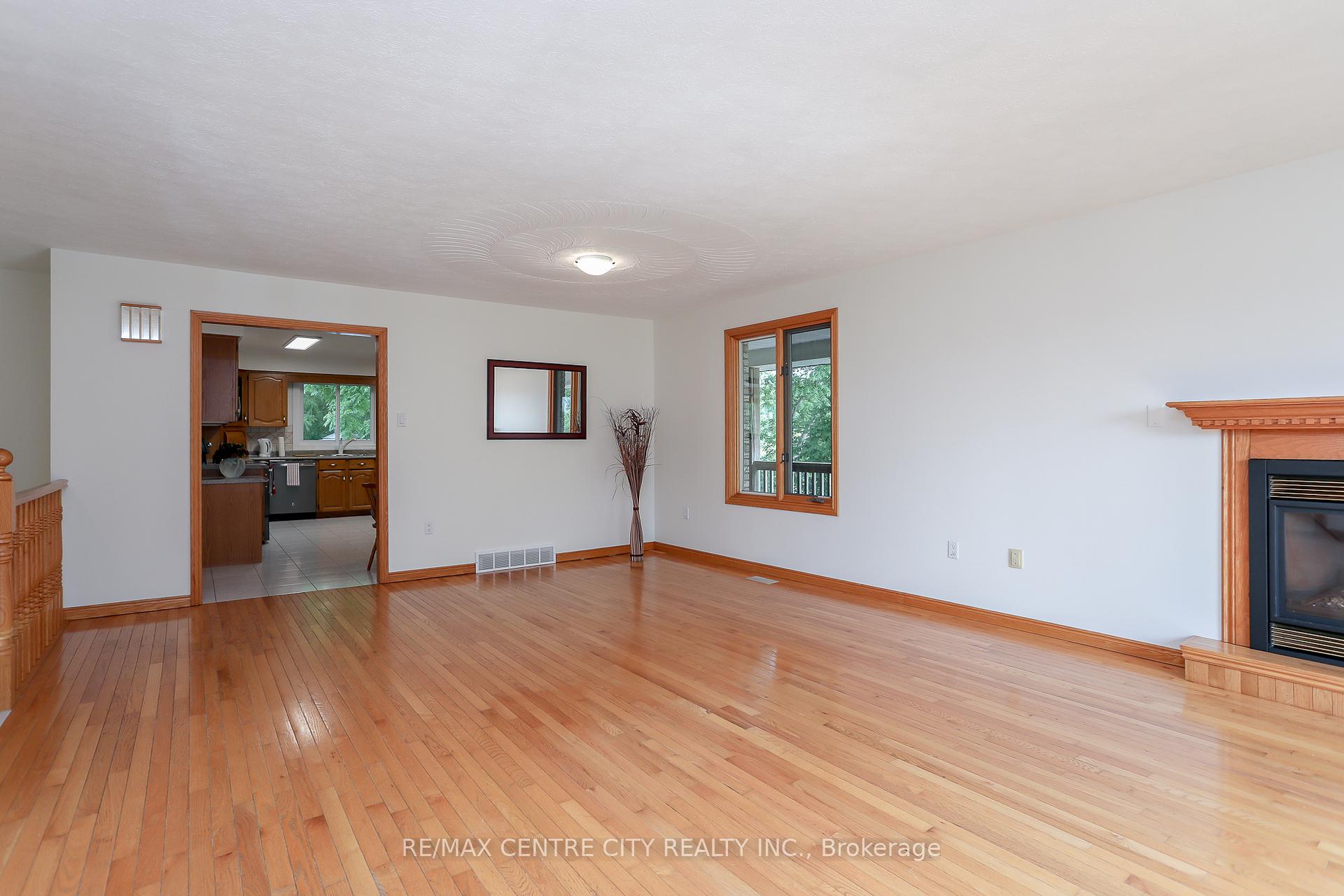 Photo 12 of 150 Inkerman Street, St. Thomas — HOMEH
