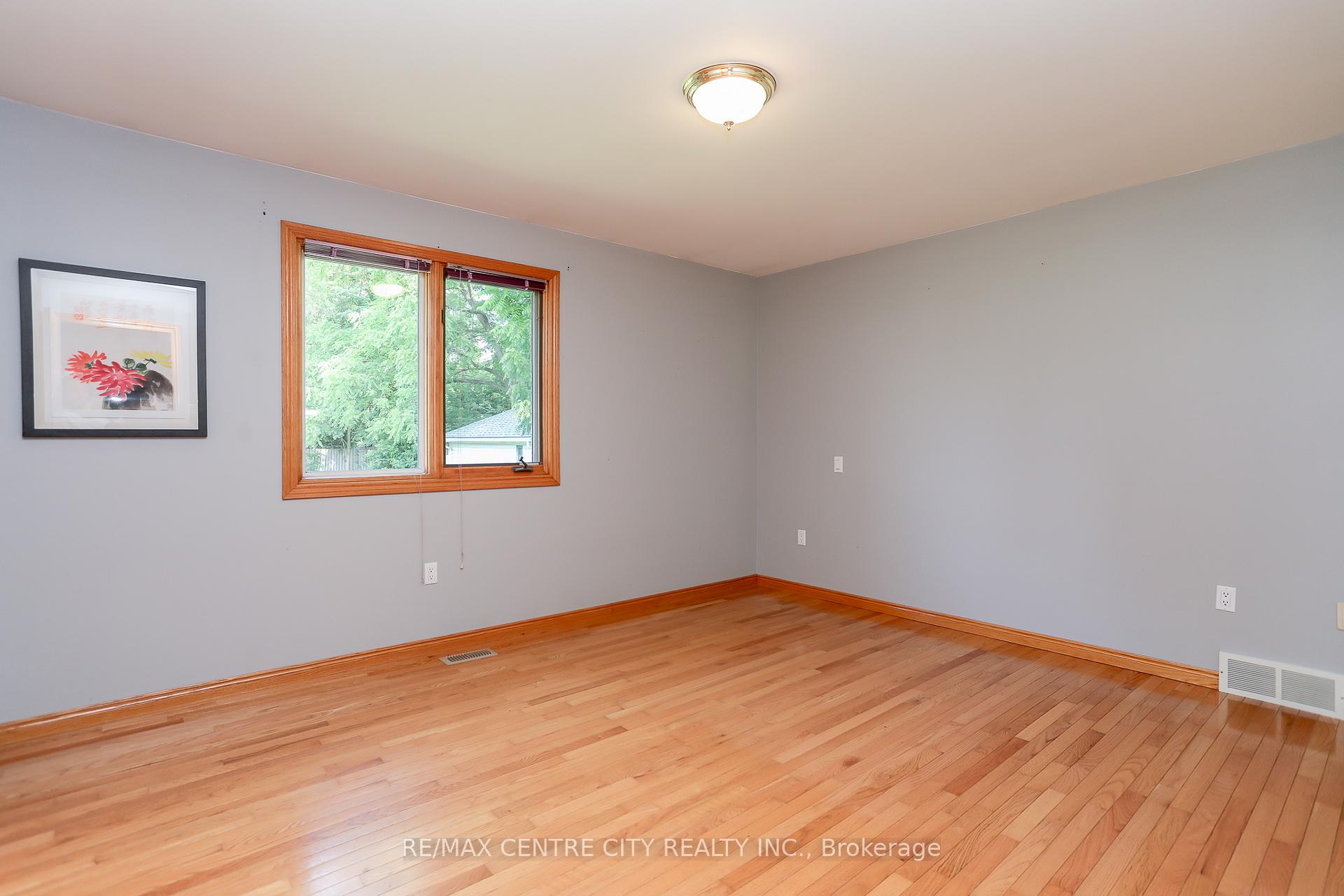Photo 18 of 150 Inkerman Street, St. Thomas — HOMEH