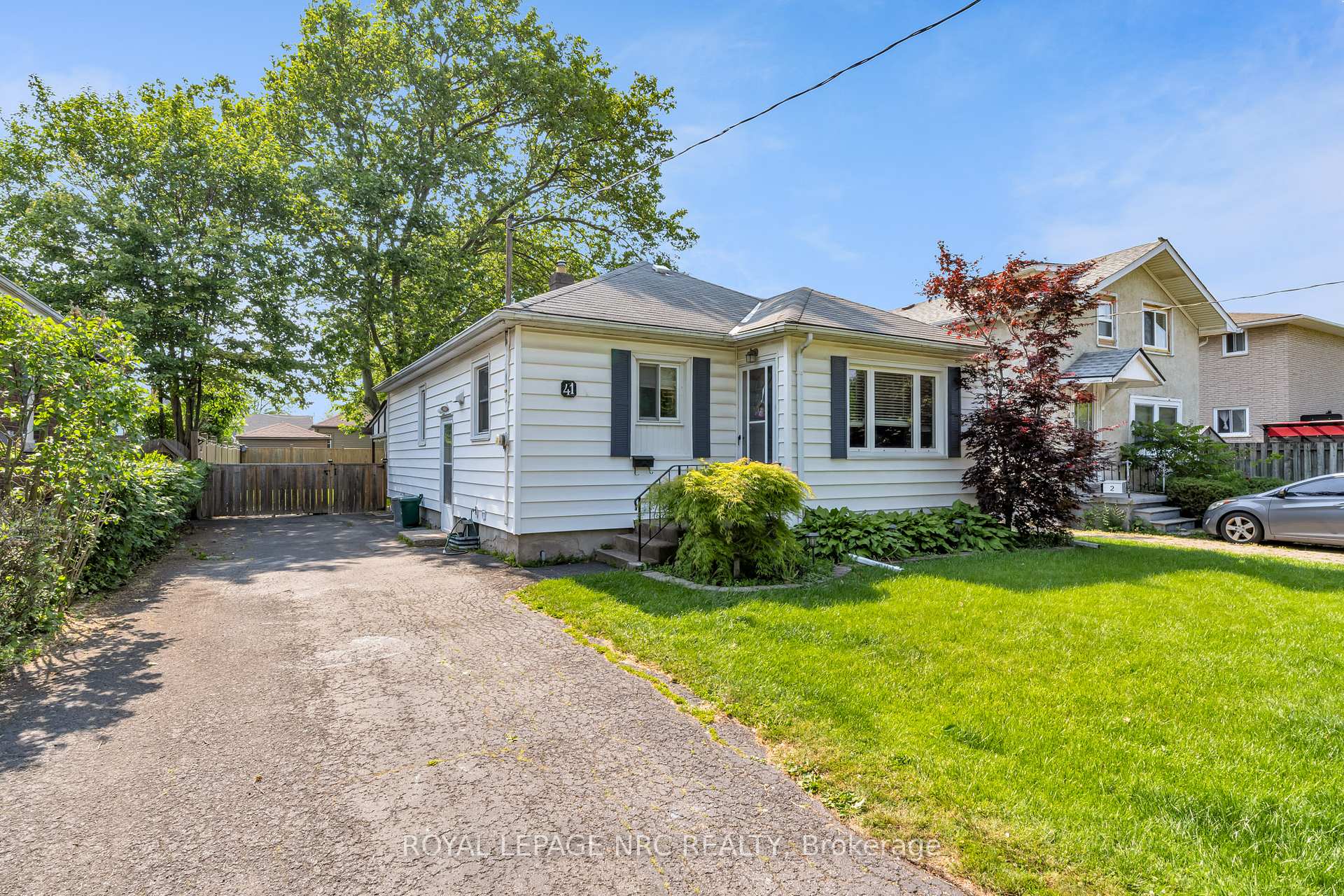 Photo 1 of 41 Perth Street, St. Catharines, E. Chester — HOMEH