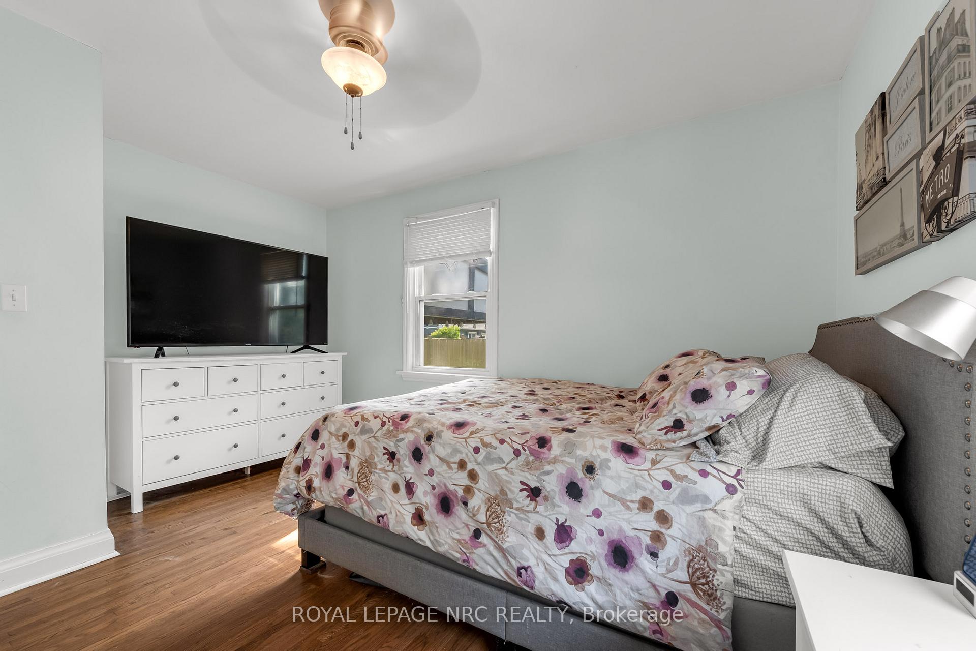 Photo 9 of 41 Perth Street, St. Catharines, E. Chester — HOMEH