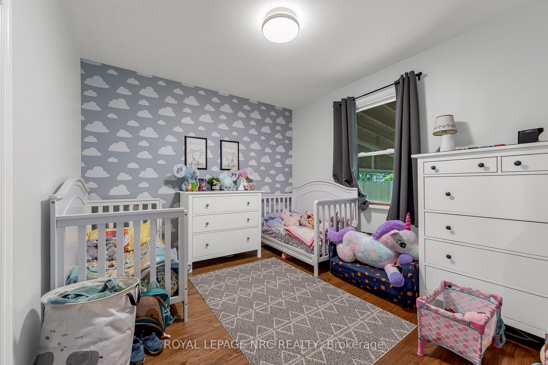 Photo 12 of 41 Perth Street, St. Catharines, E. Chester — HOMEH