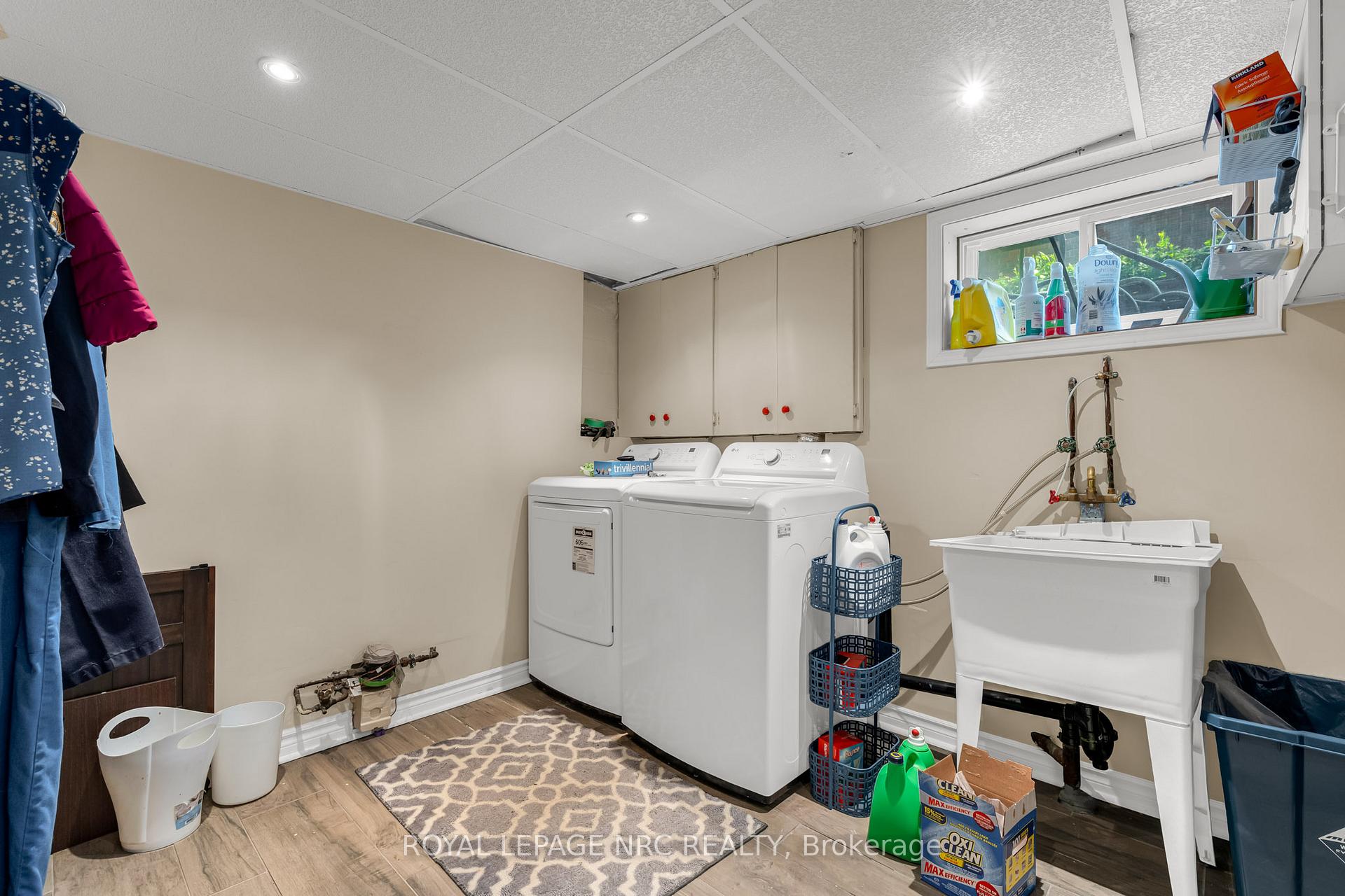 Photo 21 of 41 Perth Street, St. Catharines, E. Chester — HOMEH