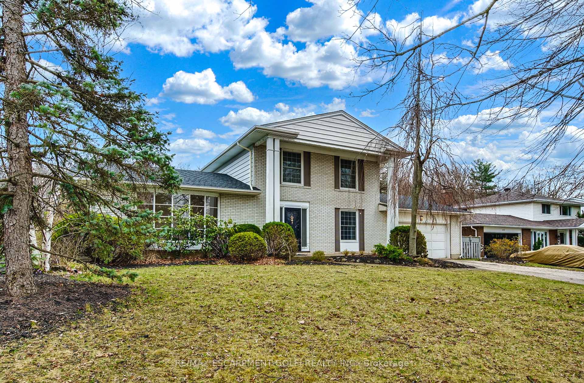 Front of 273 Riverview Boulevard