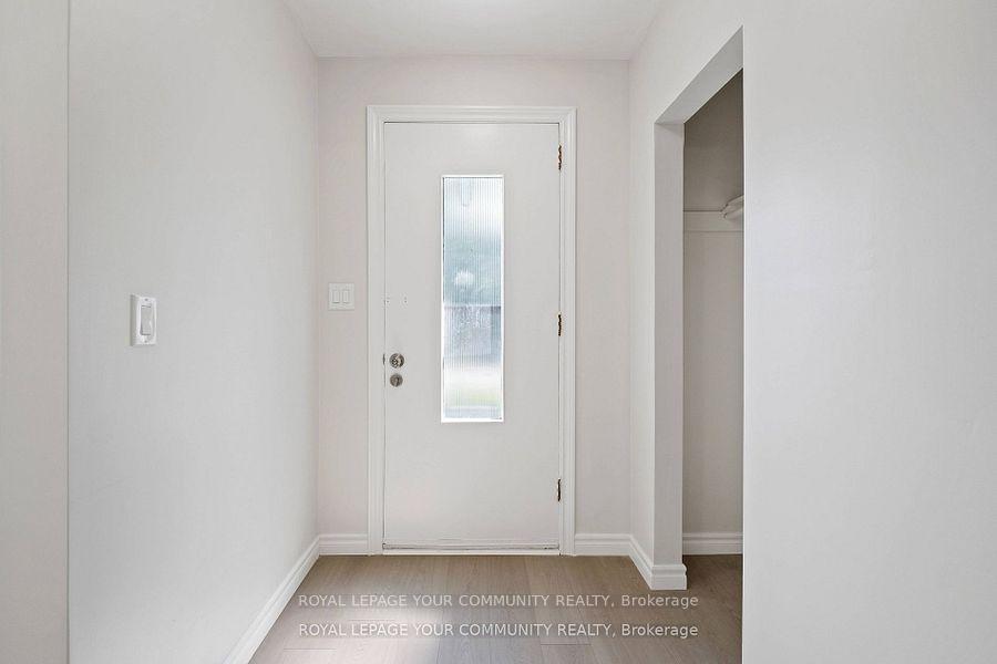 Photo 3 of 31 Dunblane Avenue, St. Catharines, Carlton/Bunting — HOMEH