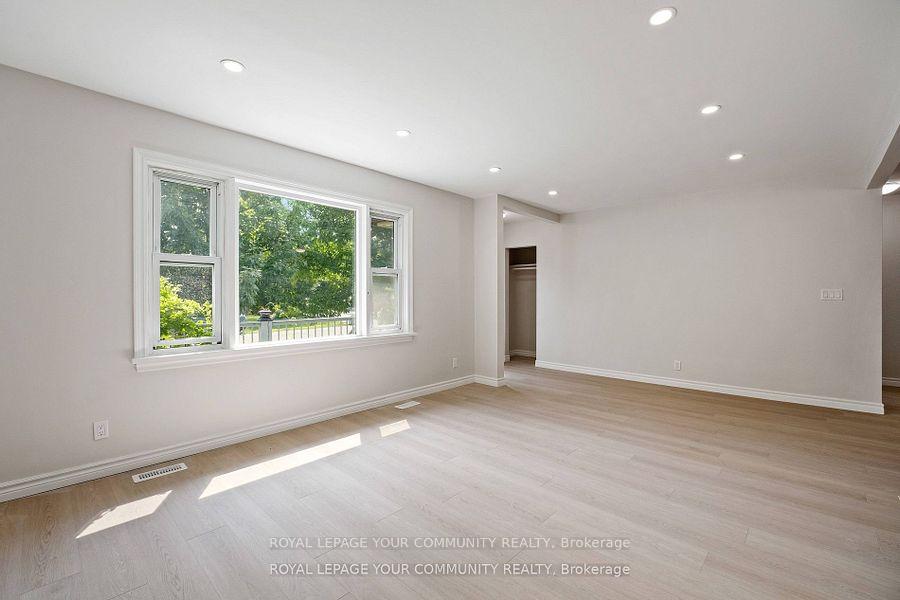 Photo 8 of 31 Dunblane Avenue, St. Catharines, Carlton/Bunting — HOMEH