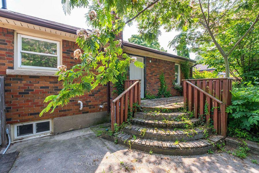Photo 41 of 31 Dunblane Avenue, St. Catharines, Carlton/Bunting — HOMEH