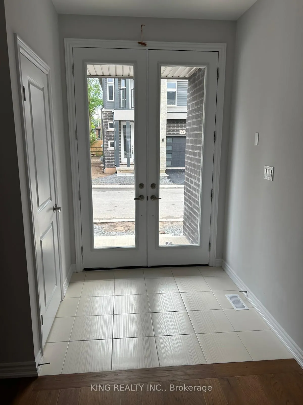 Photo 2 of Unit 35, 5672 Dorchester Road, Niagara Falls, Hospital — HOMEH