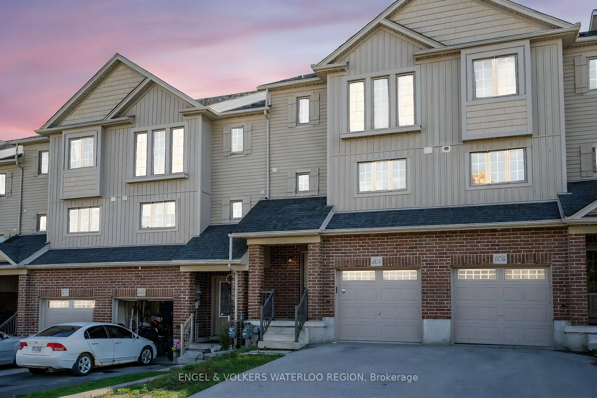 Photo 2 of 202 Maitland Street, Kitchener — HOMEH
