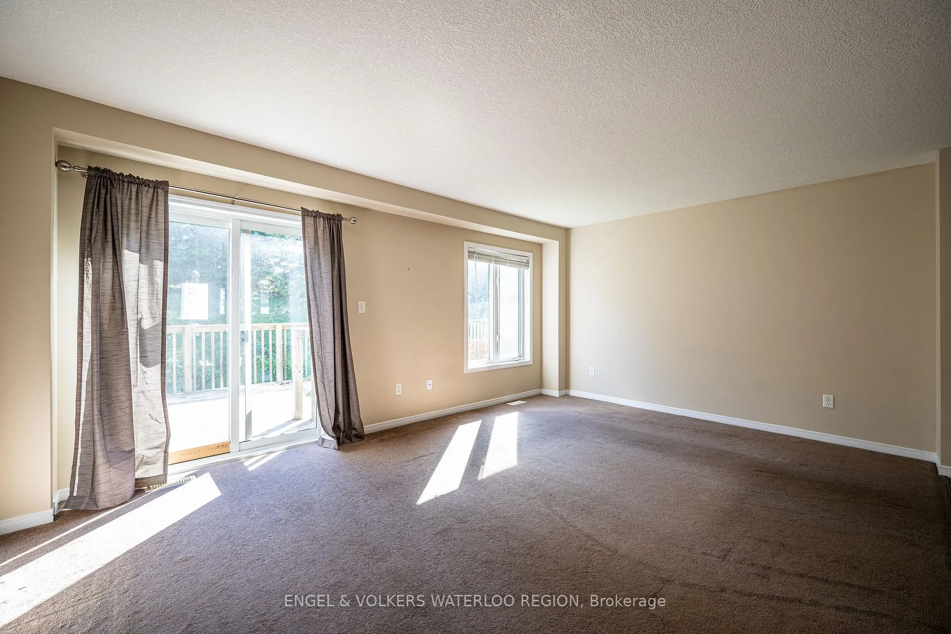 Photo 5 of 202 Maitland Street, Kitchener — HOMEH