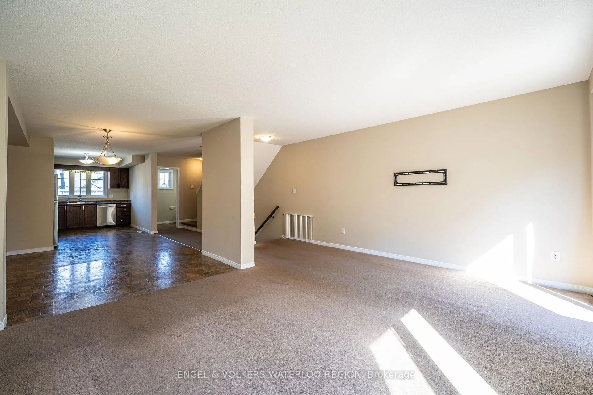 Photo 7 of 202 Maitland Street, Kitchener — HOMEH