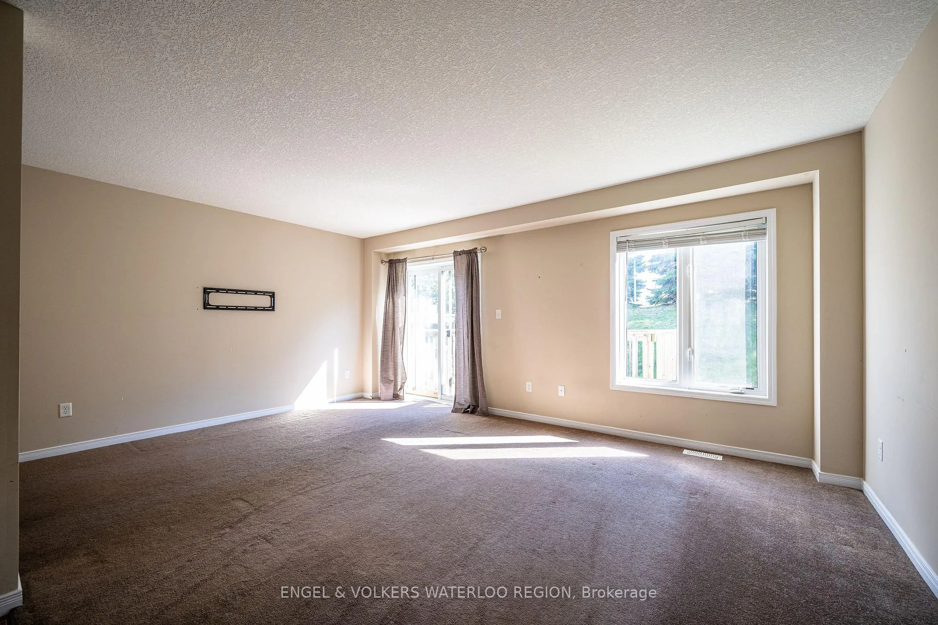 Photo 8 of 202 Maitland Street, Kitchener — HOMEH