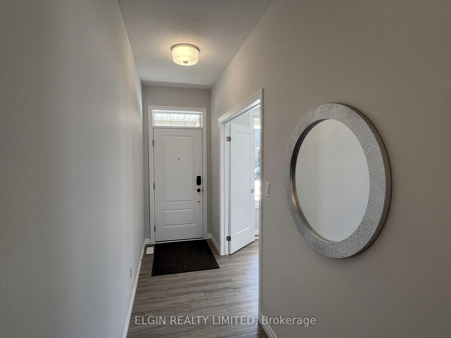Photo 3 of 29 Dunning Way, St. Thomas — HOMEH