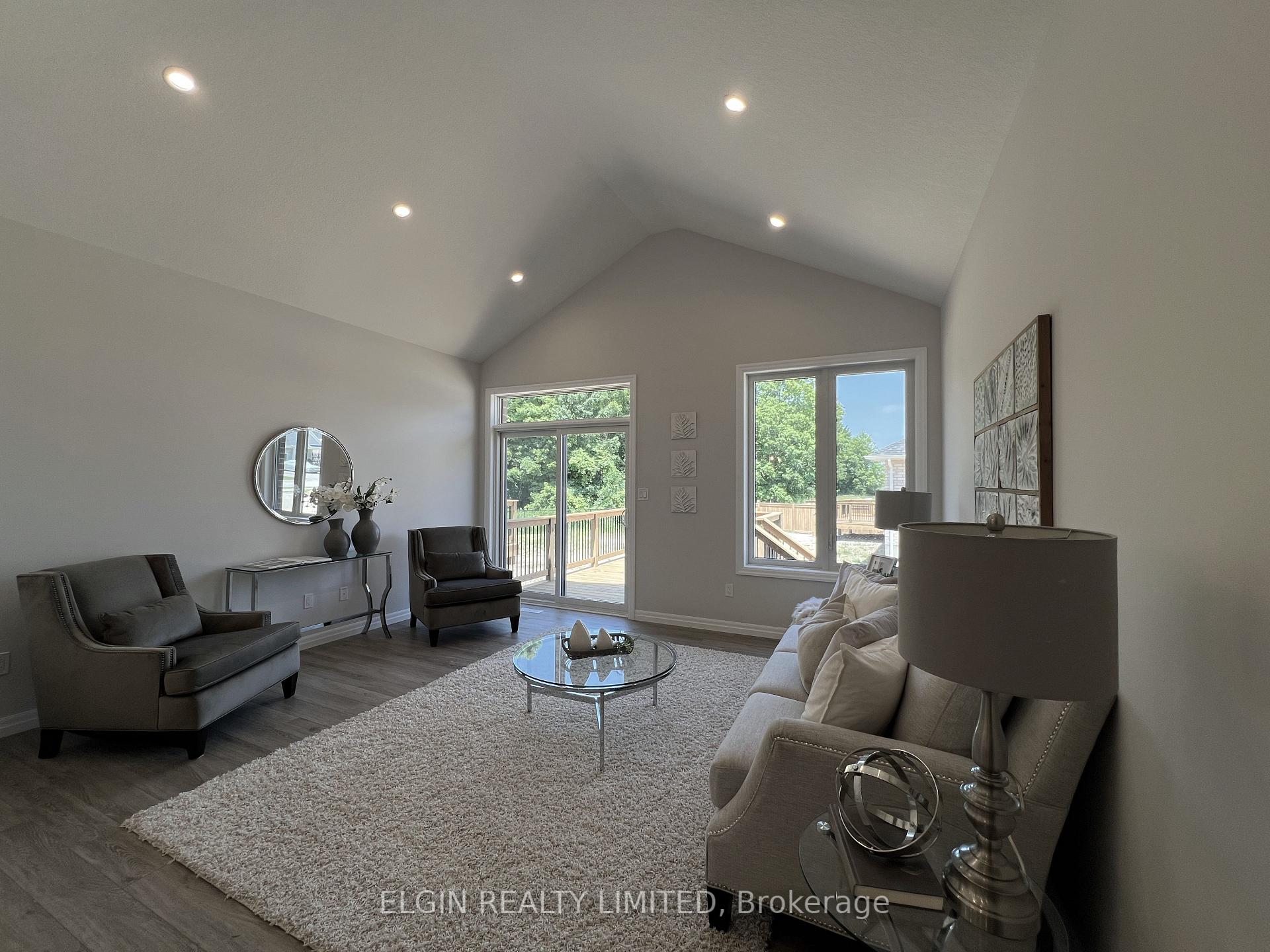 Photo 10 of 29 Dunning Way, St. Thomas — HOMEH