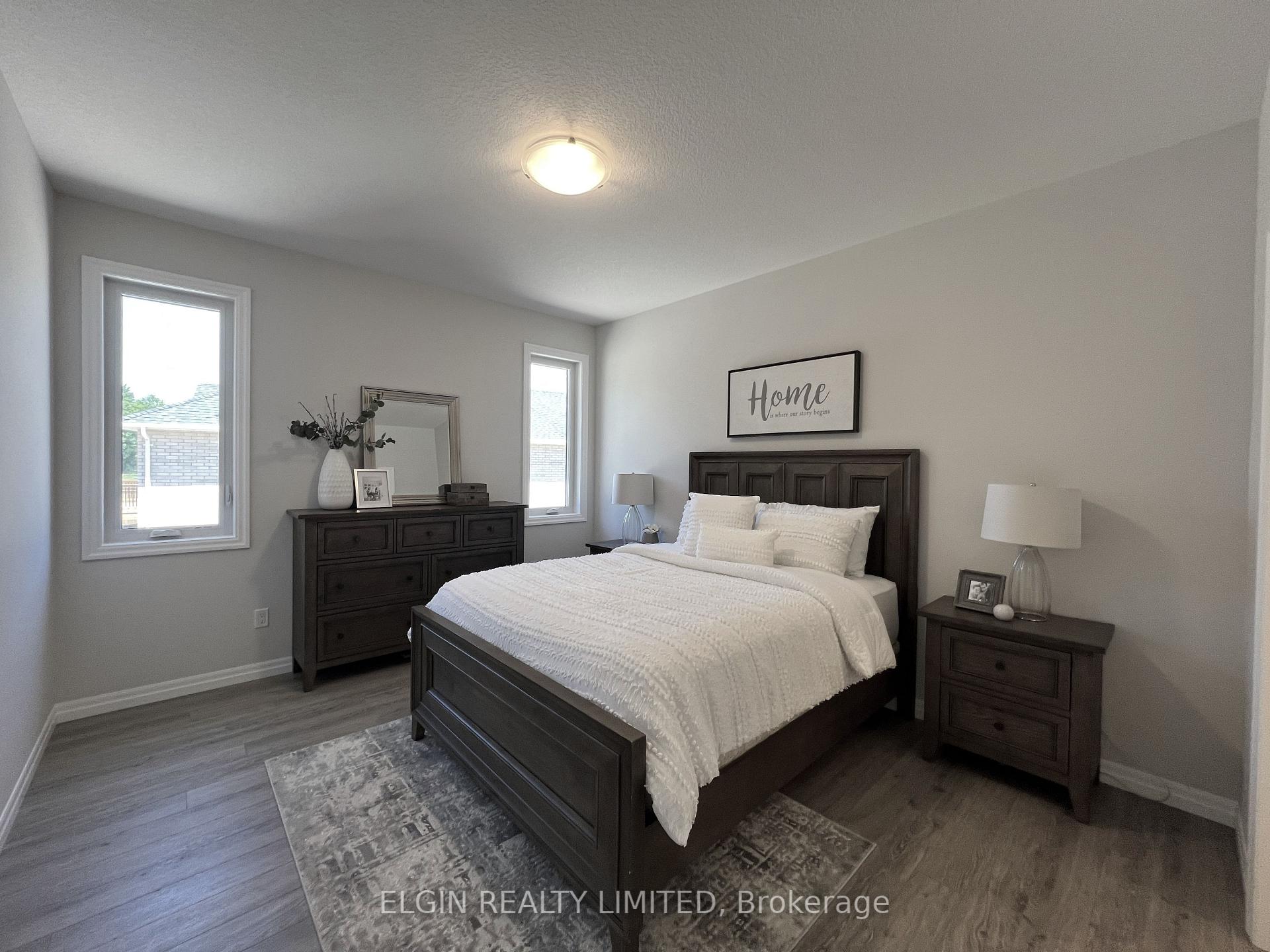 Photo 11 of 29 Dunning Way, St. Thomas — HOMEH