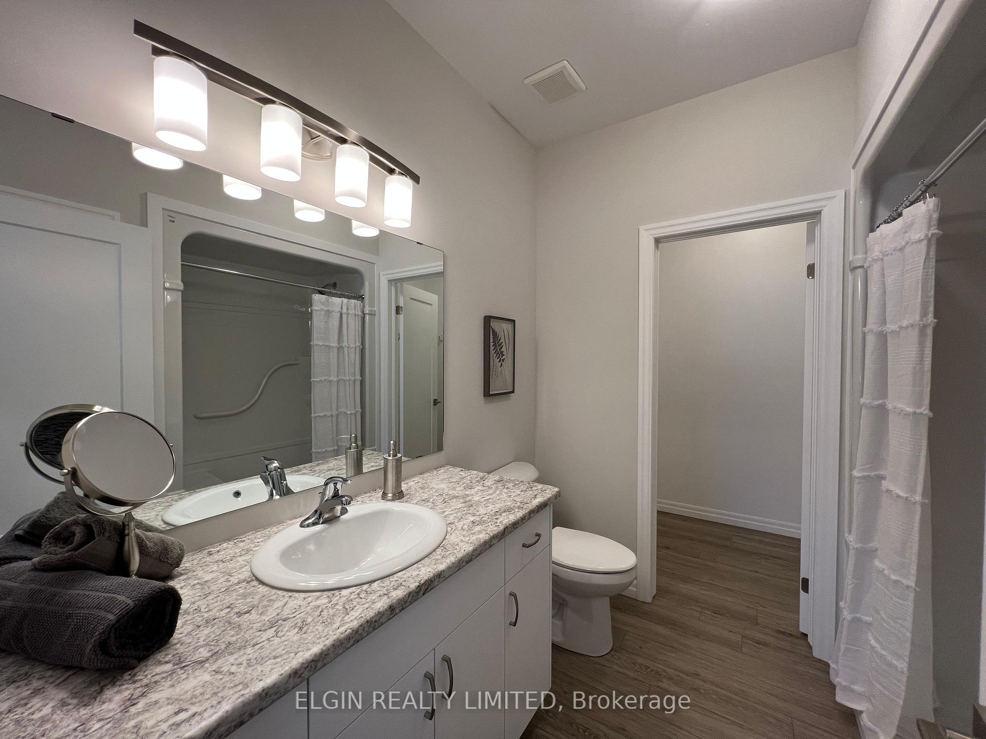 Photo 13 of 29 Dunning Way, St. Thomas — HOMEH