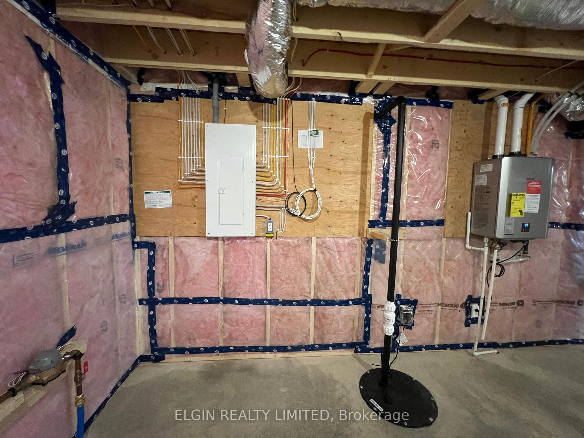 Photo 19 of 29 Dunning Way, St. Thomas — HOMEH
