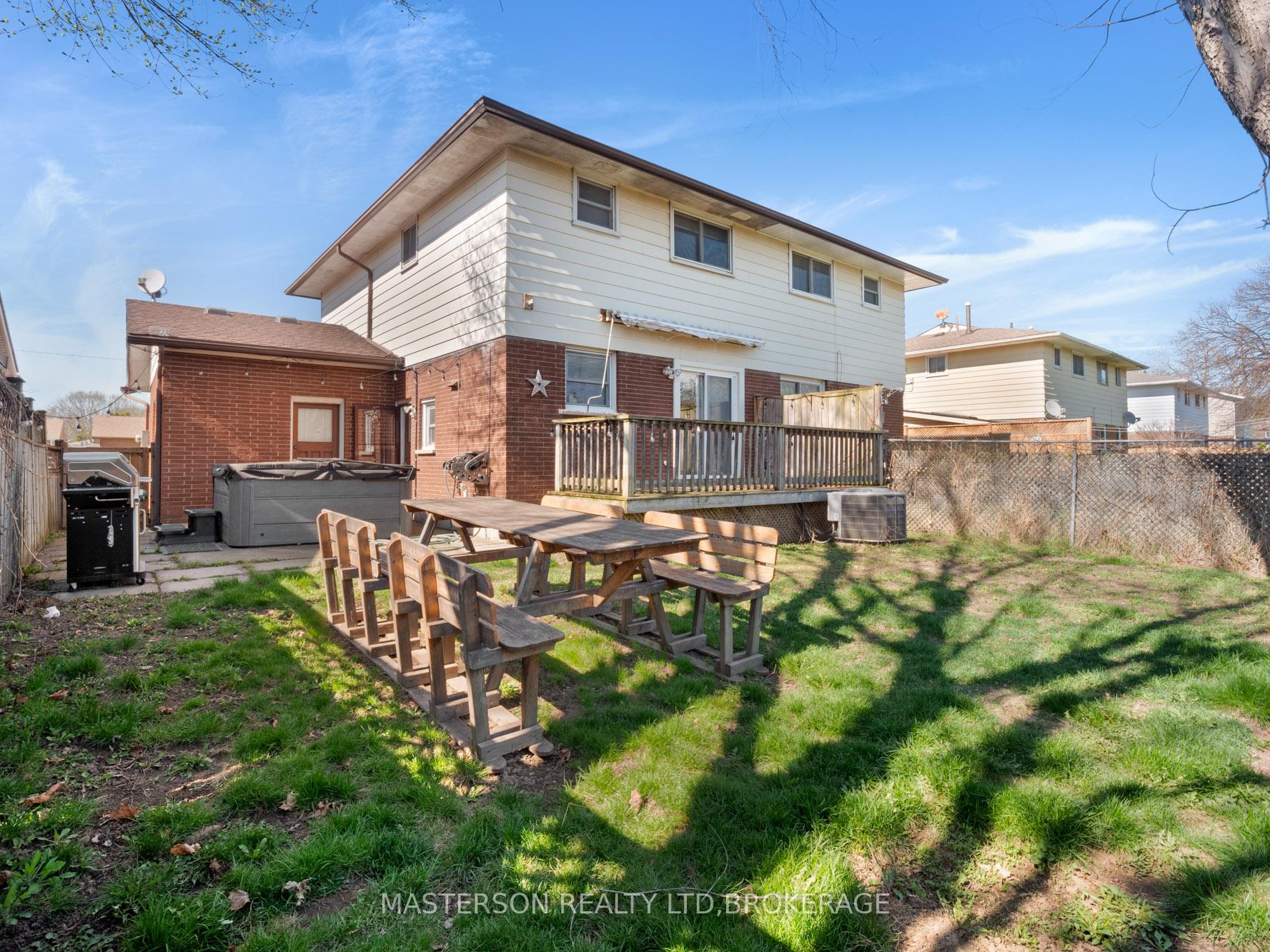 Photo 6 of 15 Westfield Drive, St. Catharines, Fairview — HOMEH