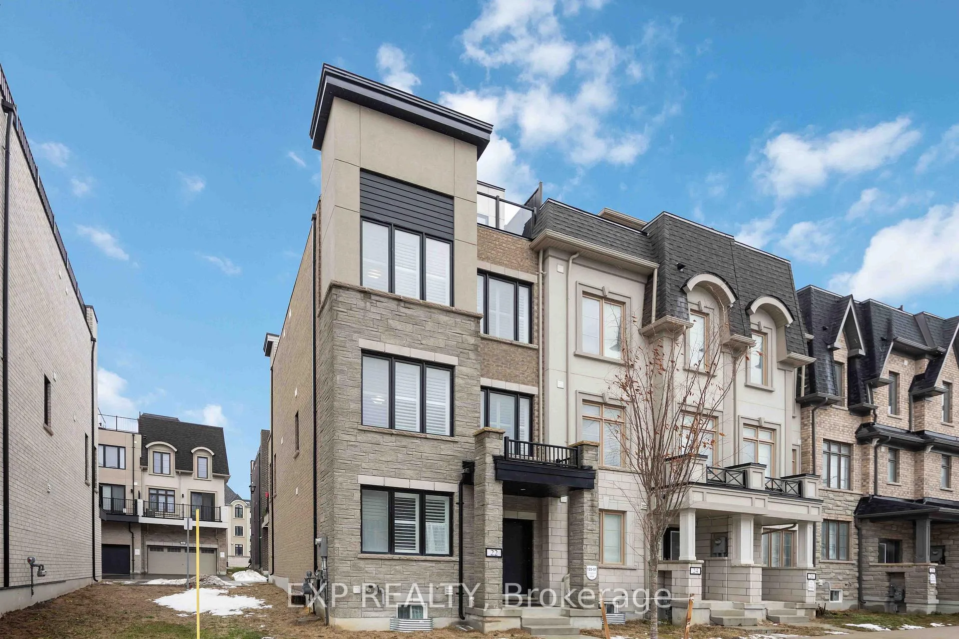 Photo 2 of 22 Guardhouse Crescent, Markham, Angus Glen — HOMEH
