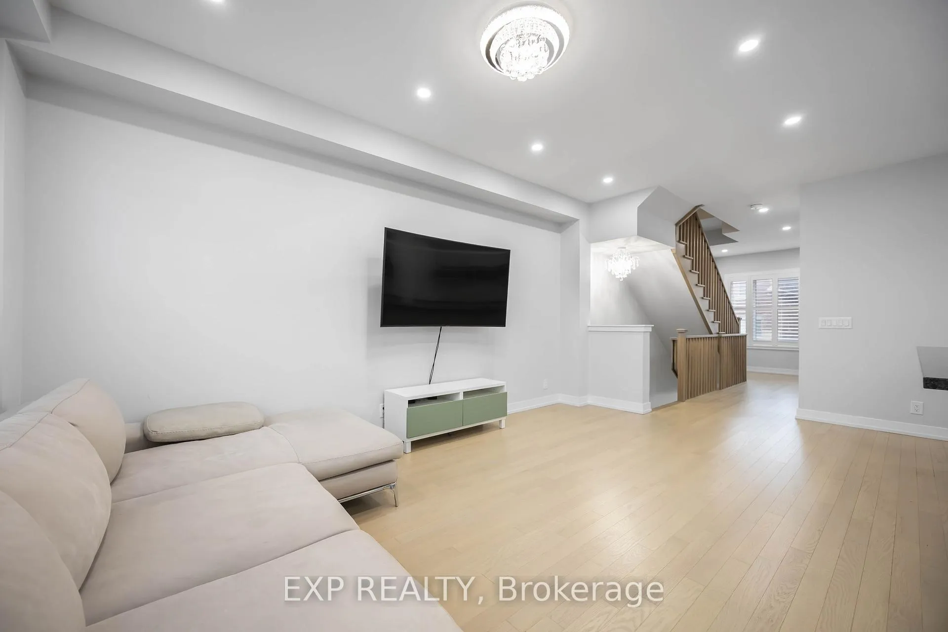 Photo 13 of 22 Guardhouse Crescent, Markham, Angus Glen — HOMEH