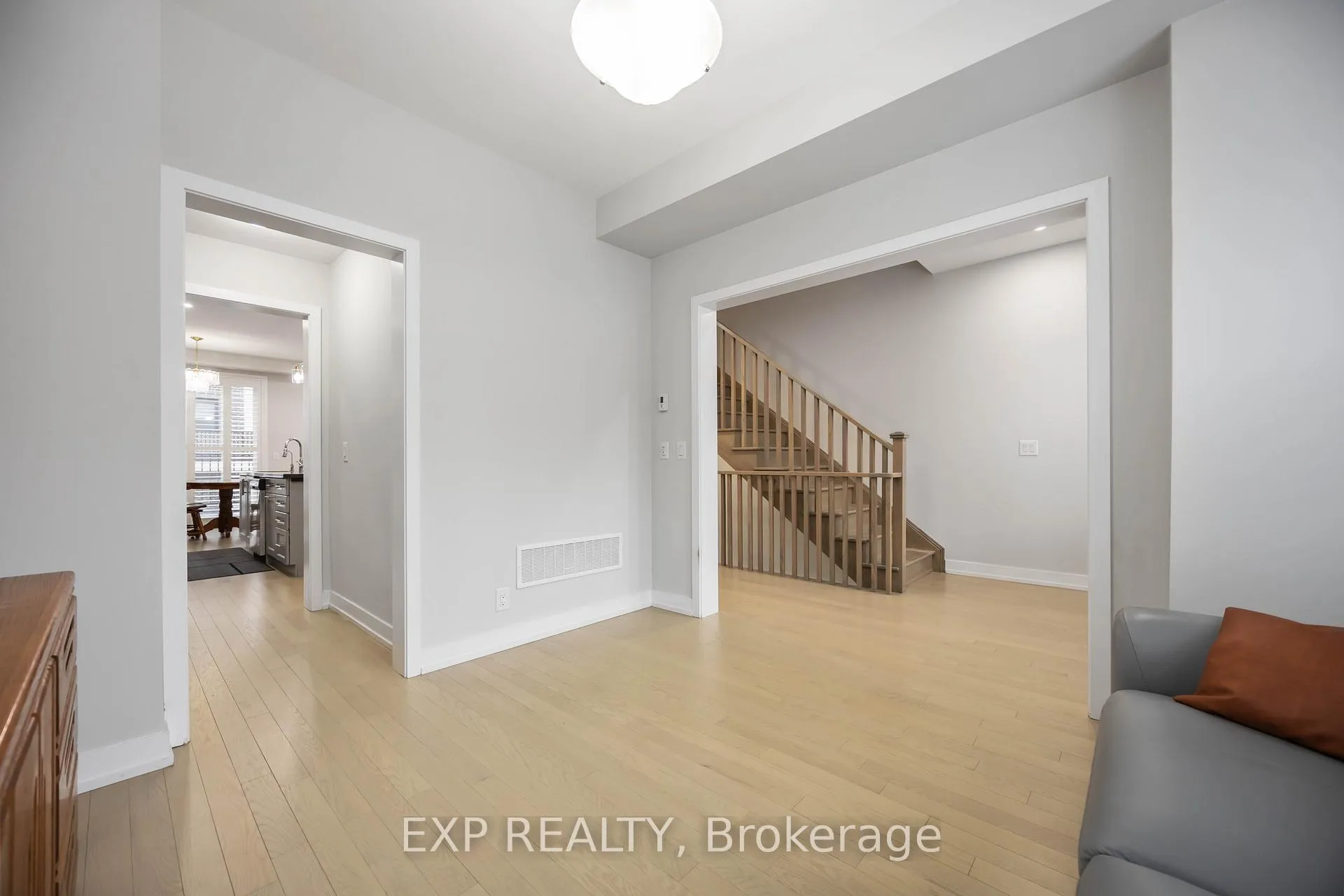 Photo 18 of 22 Guardhouse Crescent, Markham, Angus Glen — HOMEH