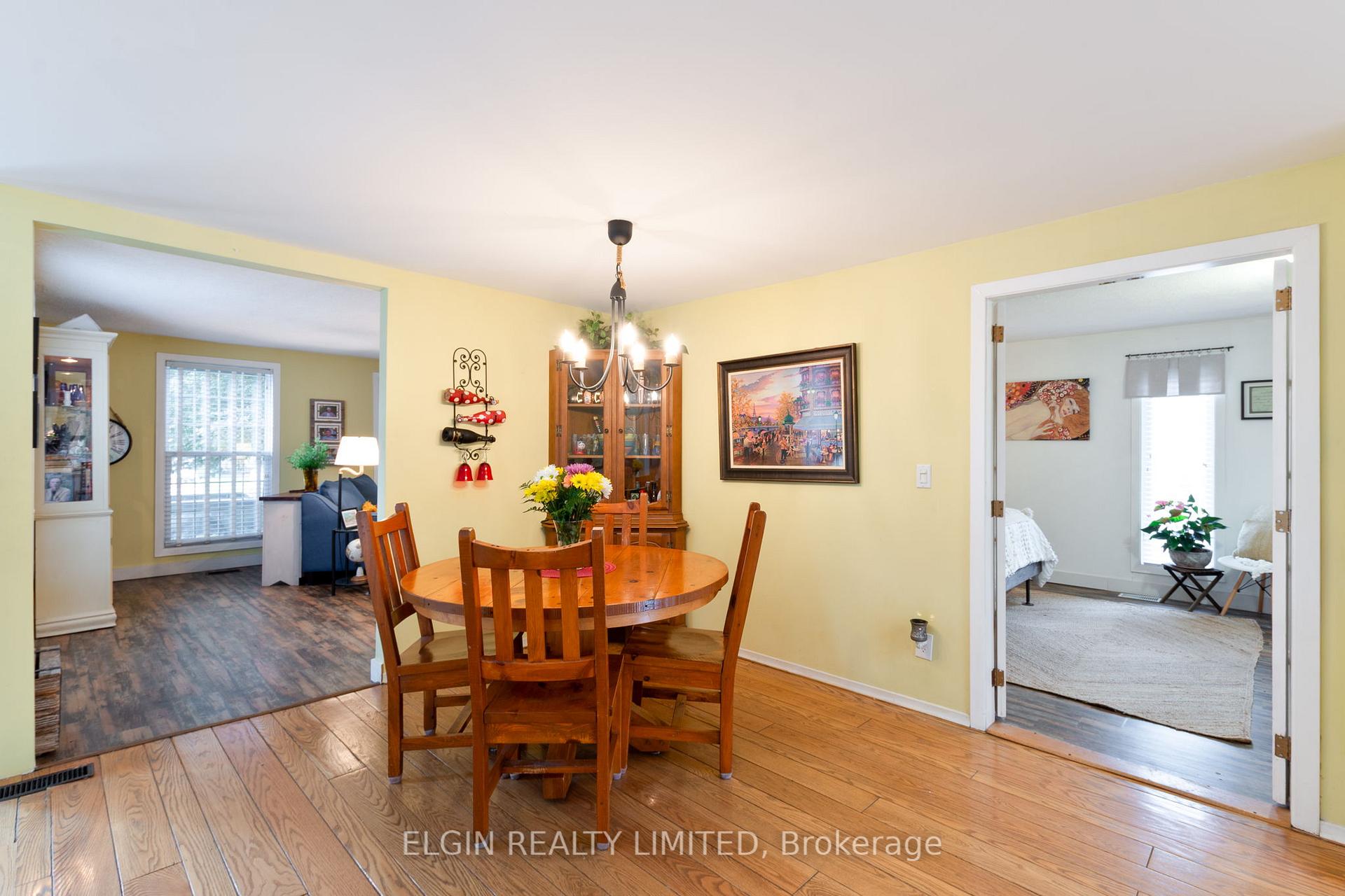 Photo 17 of 26 Oak Street, St. Thomas — HOMEH