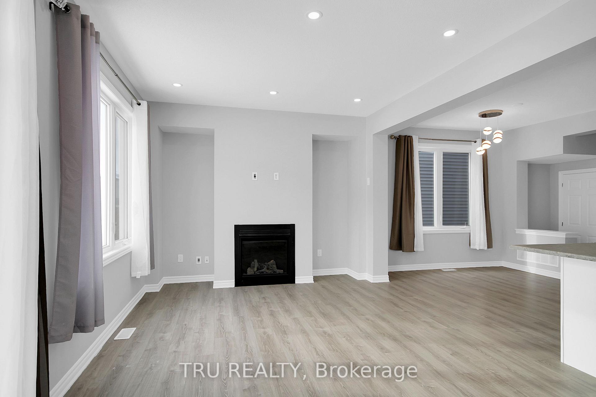 Photo 5 of 735 Derreen Avenue, Ottawa, Stittsville (North) — HOMEH